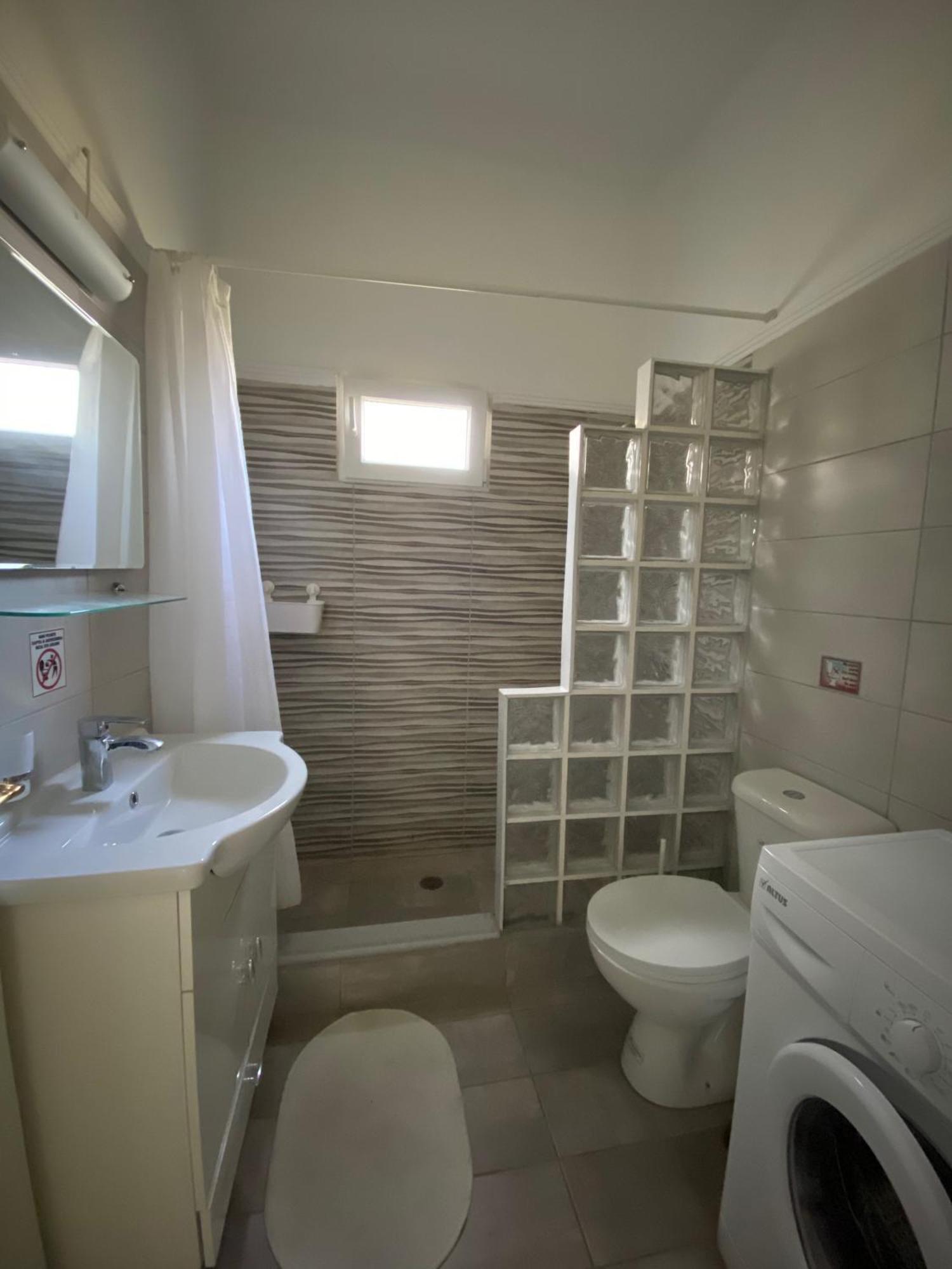 Mpanos Sea Apartment 1 Лутра-Ореас-Еленіс Екстер'єр фото