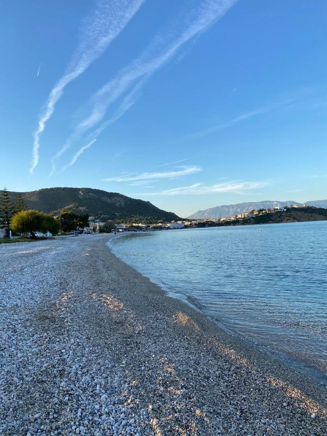 Mpanos Sea Apartment 1 Лутра-Ореас-Еленіс Екстер'єр фото